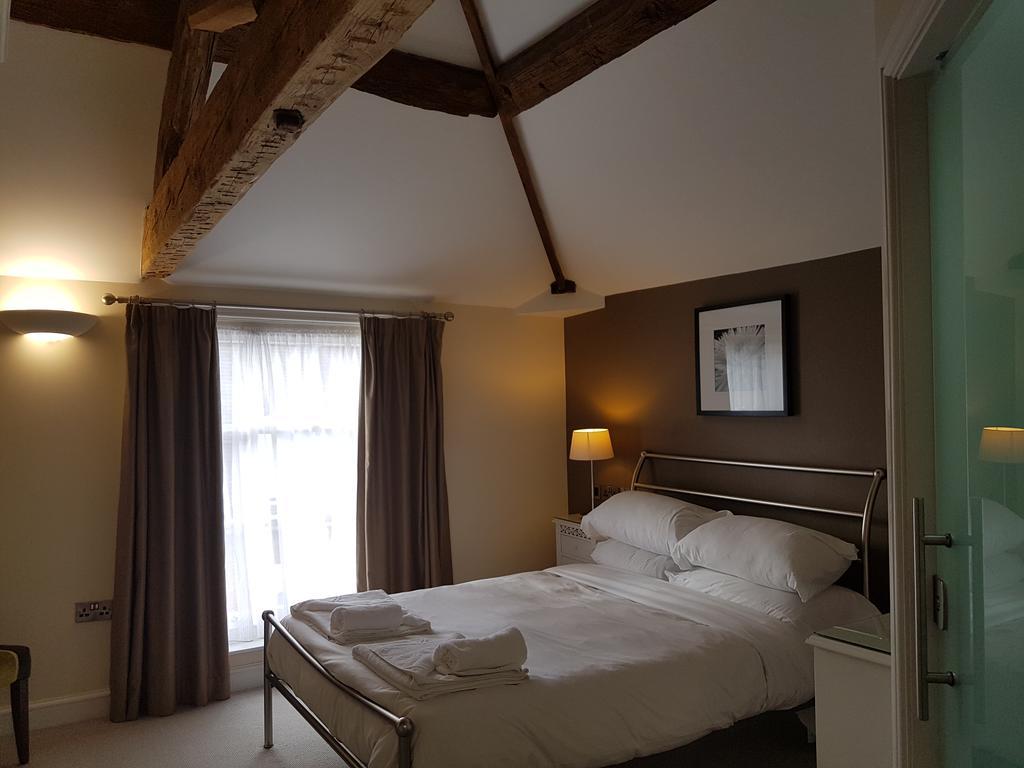 The Lion Hotel Brewood Dış mekan fotoğraf