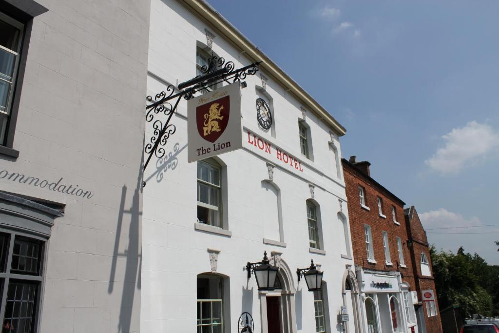 The Lion Hotel Brewood Dış mekan fotoğraf